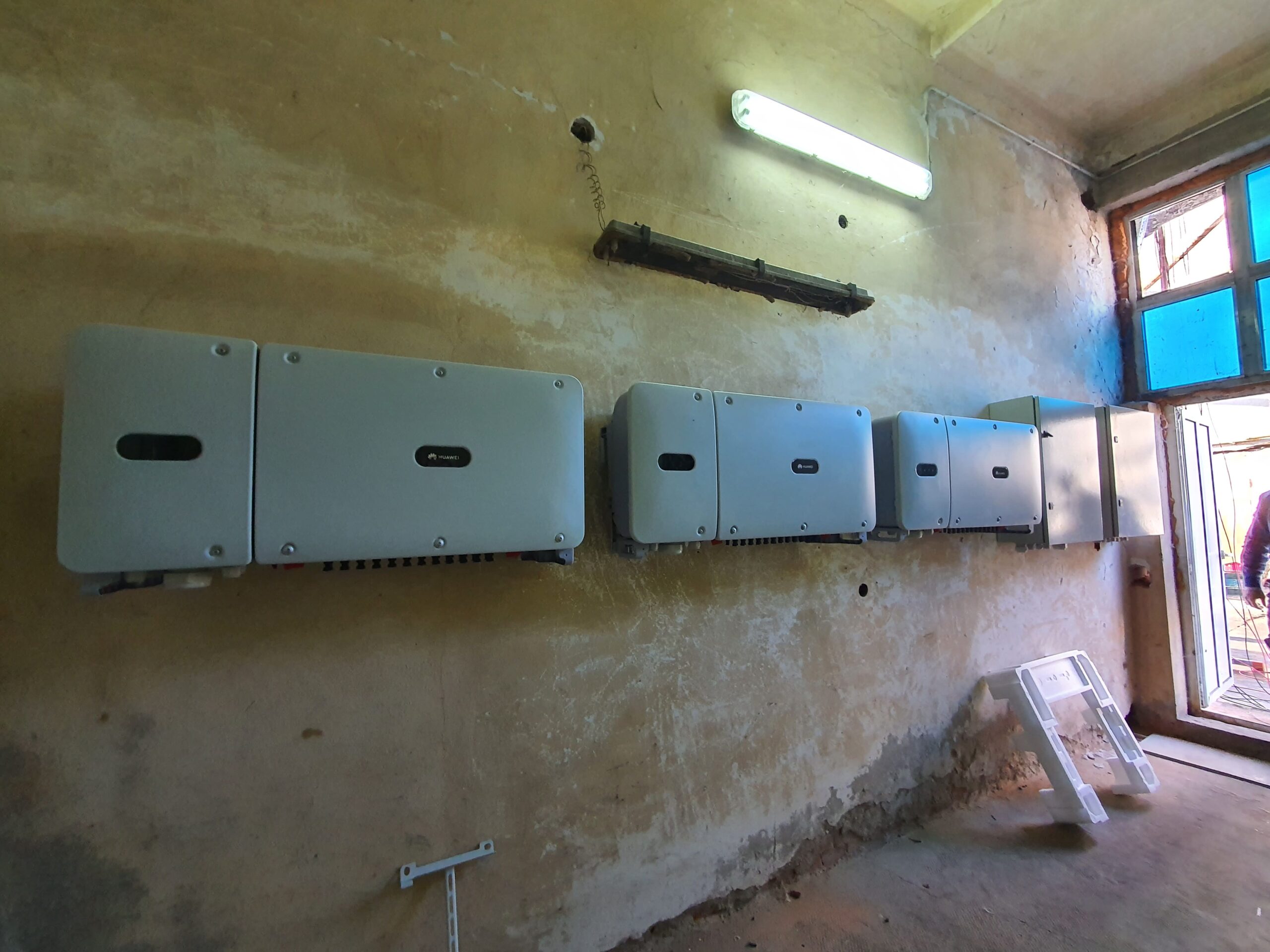 Montare sisteme fotovoltaice On Grid, Off Grid și Hibrid
